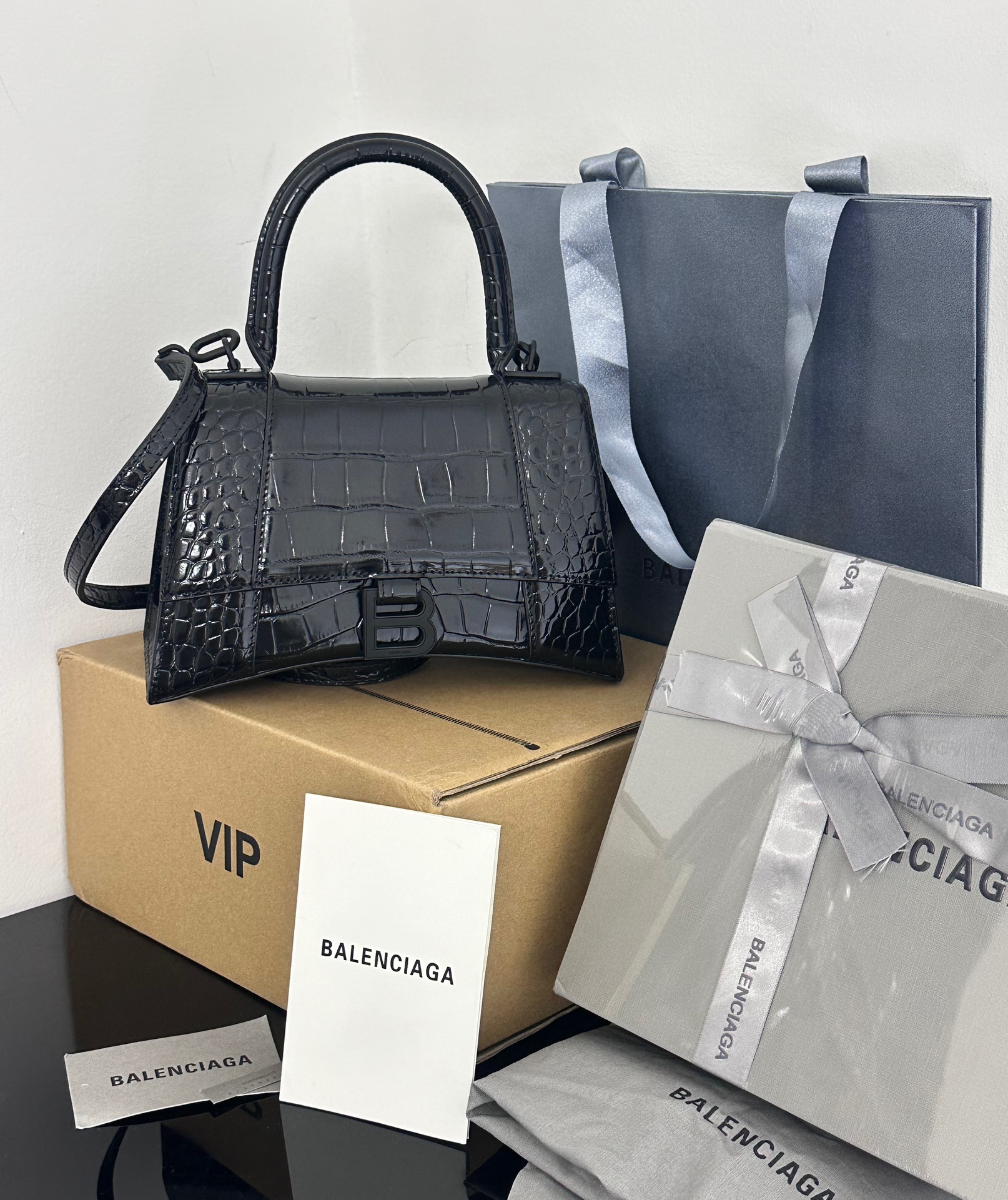 아워글래스 스몰 핸드백