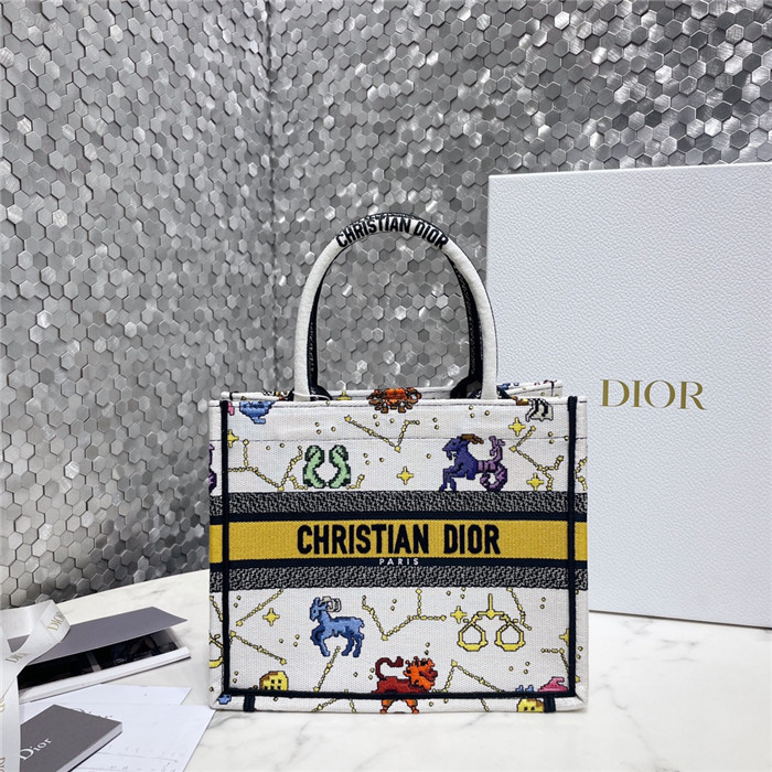 Dior 디올 북 토트 스물 M1286