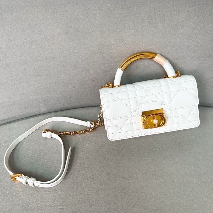 20241231160222/20241024134835_94860c79f2a1009307fdd2d76faaf042_5fdb.jpg Array