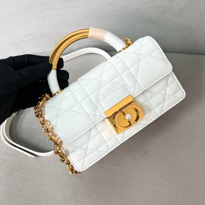 20241231160222/20241024134836_94860c79f2a1009307fdd2d76faaf042_trqw.jpg Array