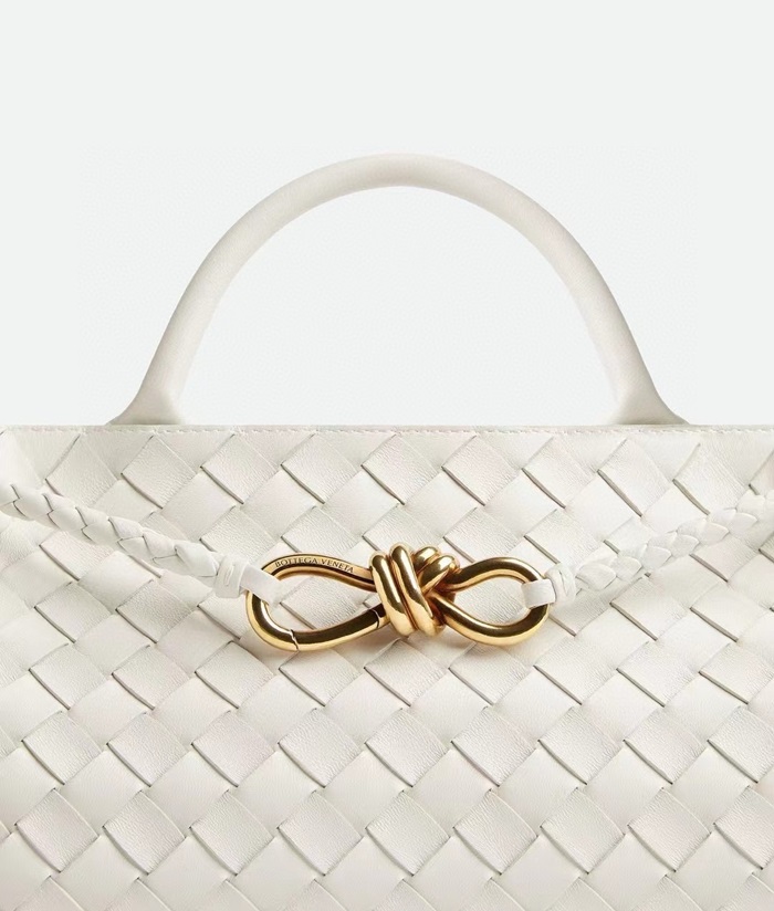 20241231160222/20241024215903_86cde0158954238f1769932561923a1e_vls0.jpg Array