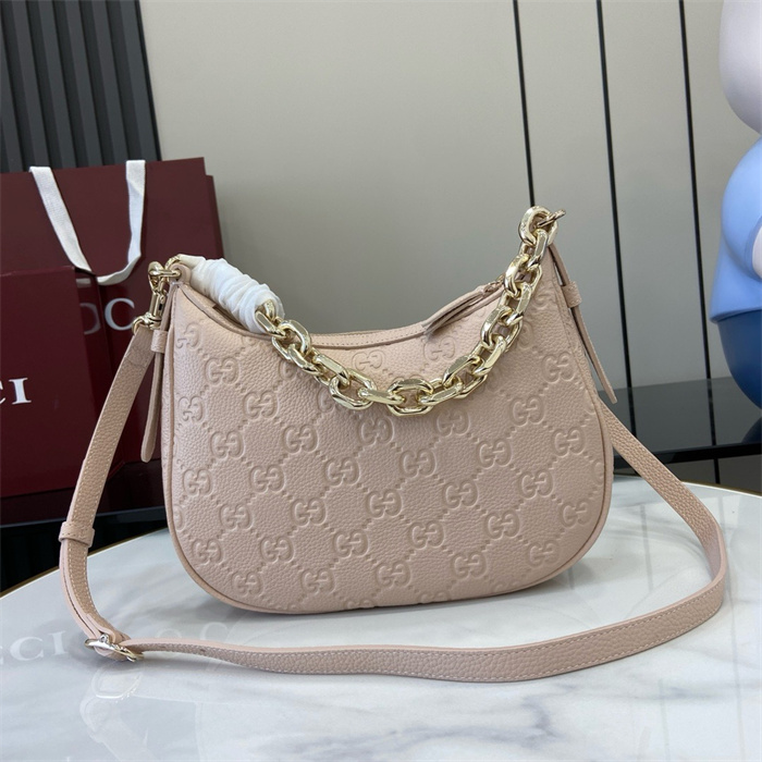 GUCCI 구찌 GG 엠블럼 스몰 숄더백 815409 2024/신상 2COLOR