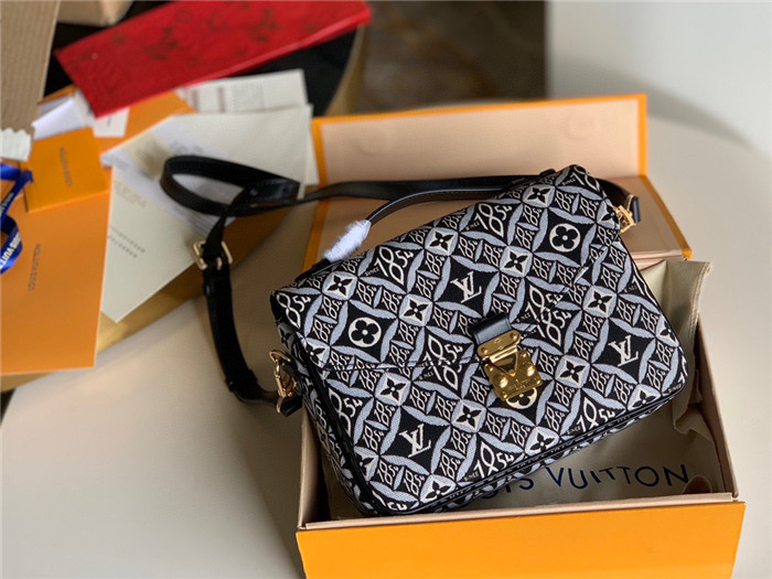 Louis Vuitton  루이비통 포쉐트 메티스