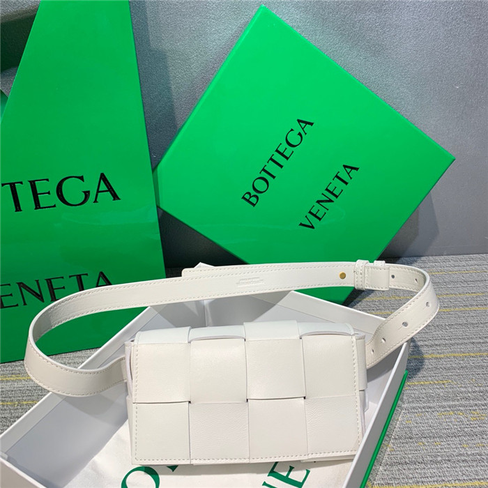 BOTTEGA VENETA 보테가 베네타 힙색 B90770