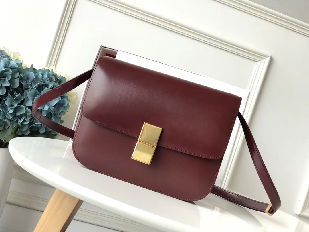 셀린느 클래식박스 24CM C56630