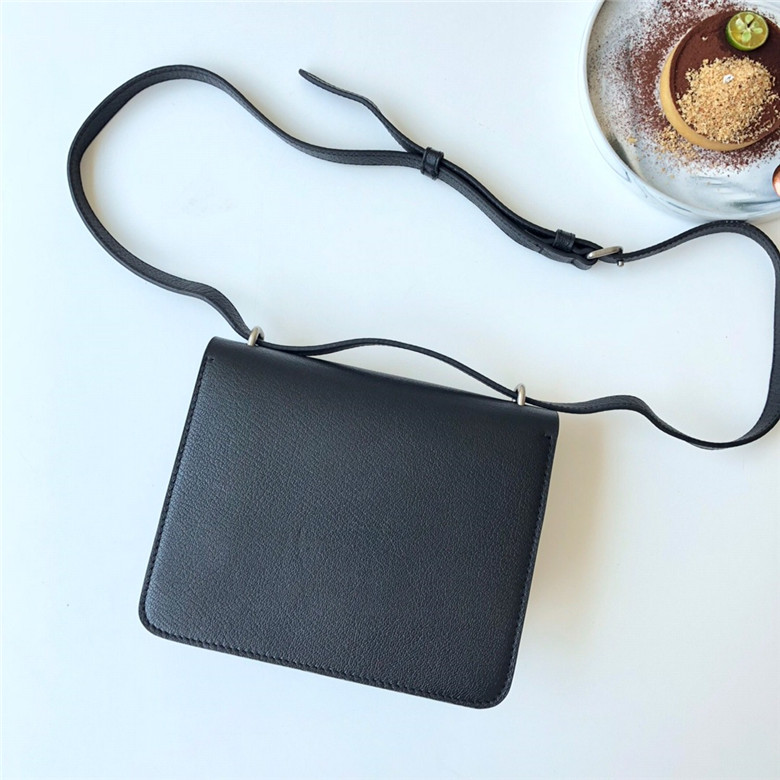 20241231160222/3f8cf47ab4a2b5a4c043b3b4580bb368_1590712132_0198.jpg Array