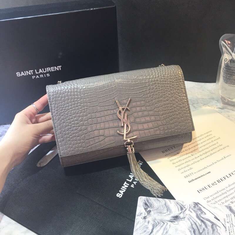 생로랑 카산드라 24CM Y57710