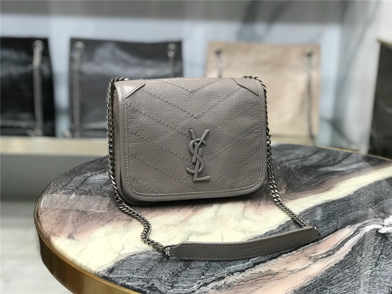 생로랑 미니 숄더백 신상 Y50889