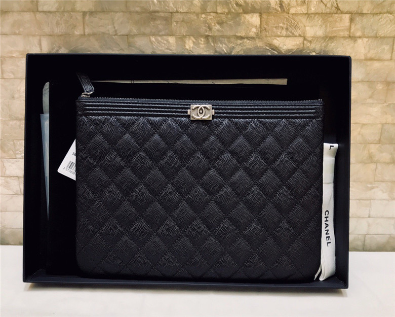 샤넬 캐비어 클러치 27CM AS1054