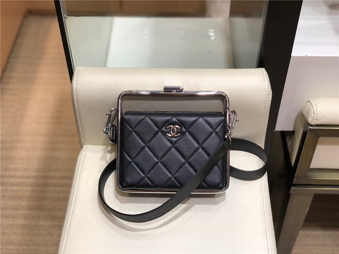 샤넬 케이스 클러치 숄더백  AS1732-1 2020/신상