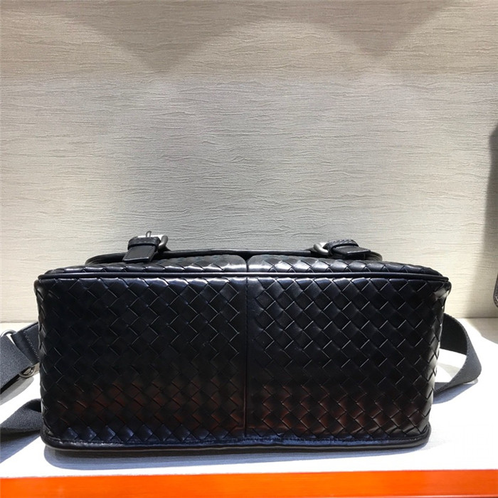 Bottega Veneta  보테가베네타 남성용 크로스백 BV30699 /신상