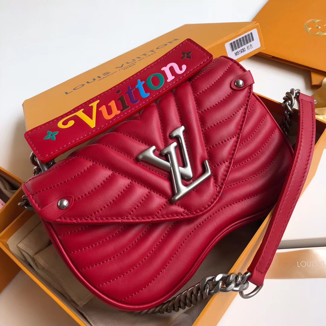 루이비통 신상 뉴웨이브 체인백 NEW WAVE M51946