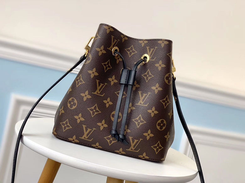 루이비통 네오노에 BB M53609/봄신상