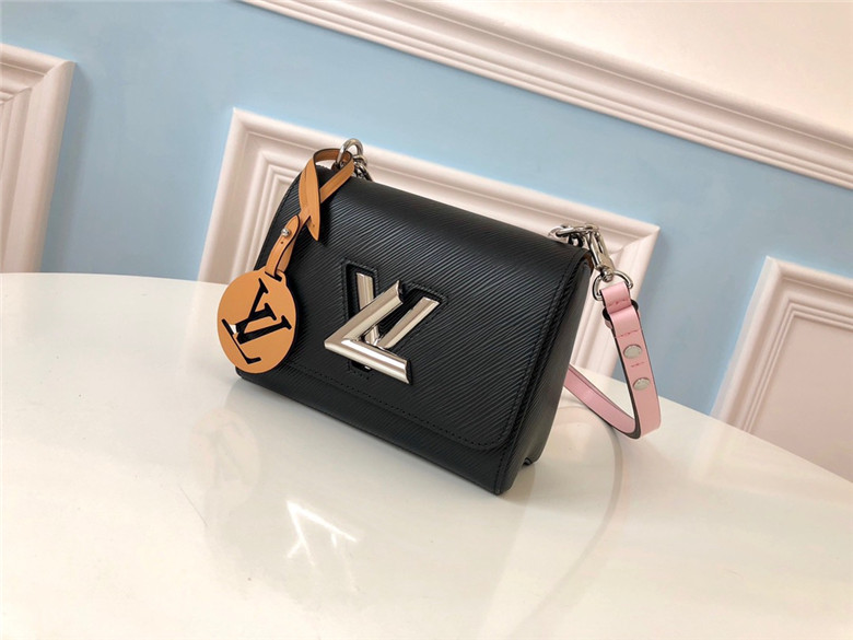 루이비통 트위스트 미니 숄더백 M52500 신상