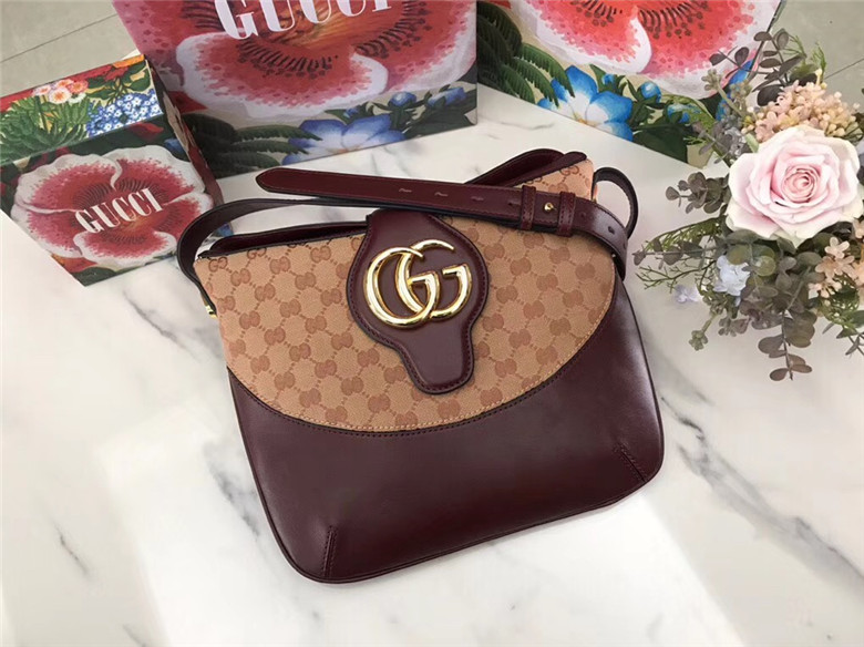 구찌 숄더백 568857 신상