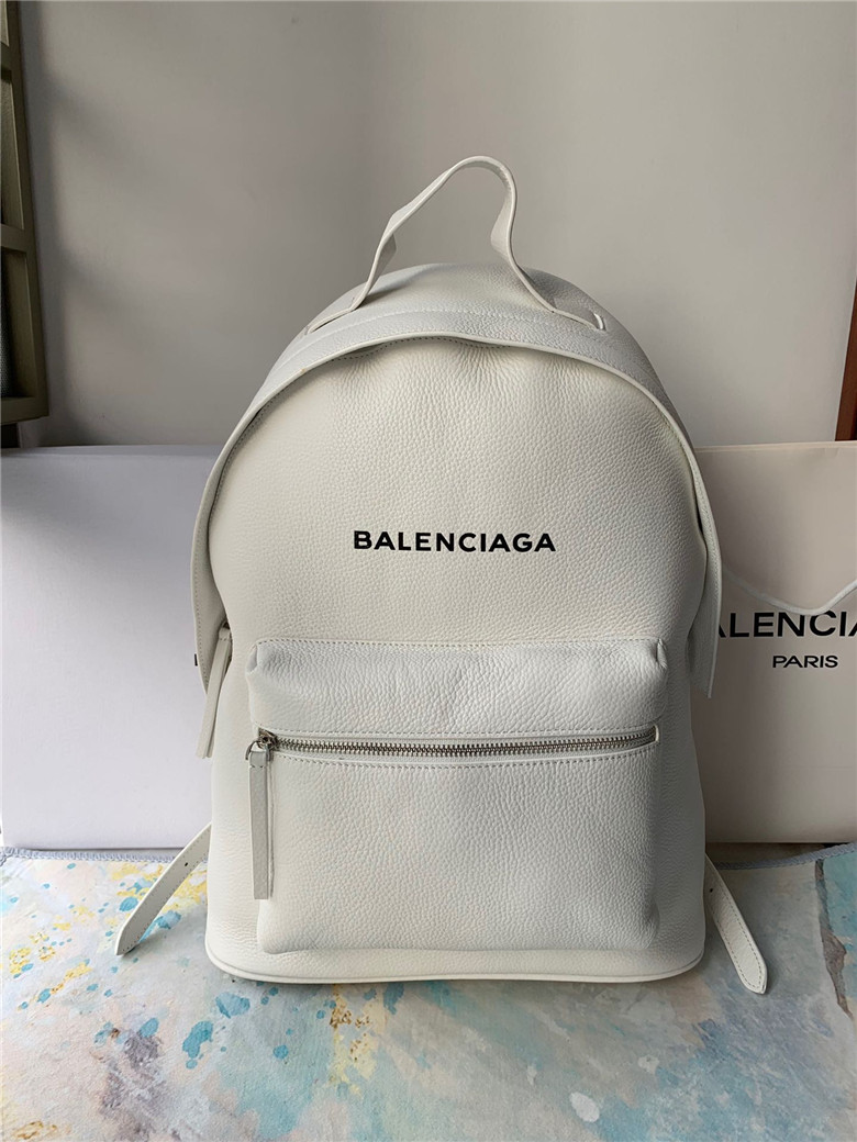 발렌시아가 백팩 A40502 신상