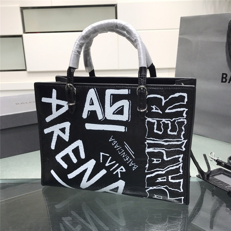 발렌시아가 그라피티 시티백 신상 B508152