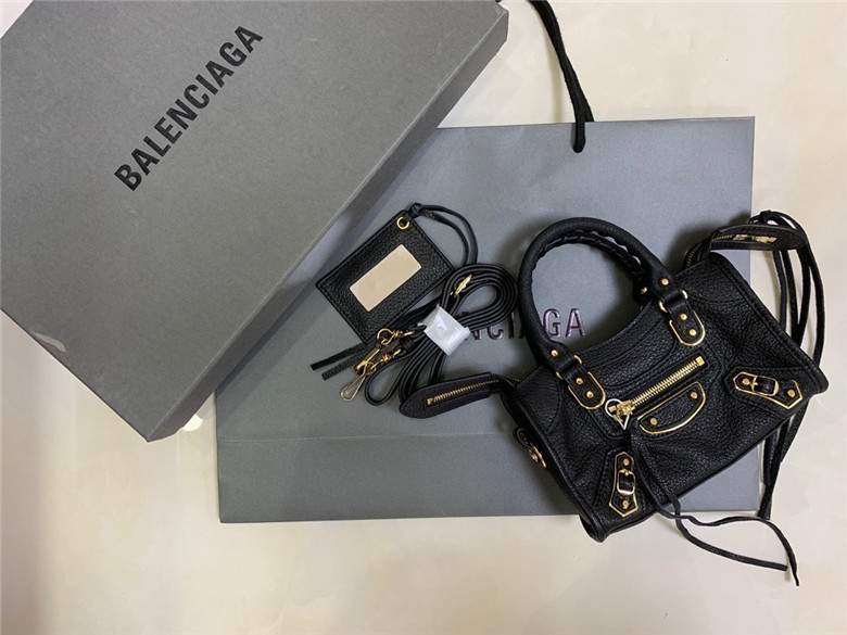 발렌시아가 모터백 나노 18CM 신상 B36440