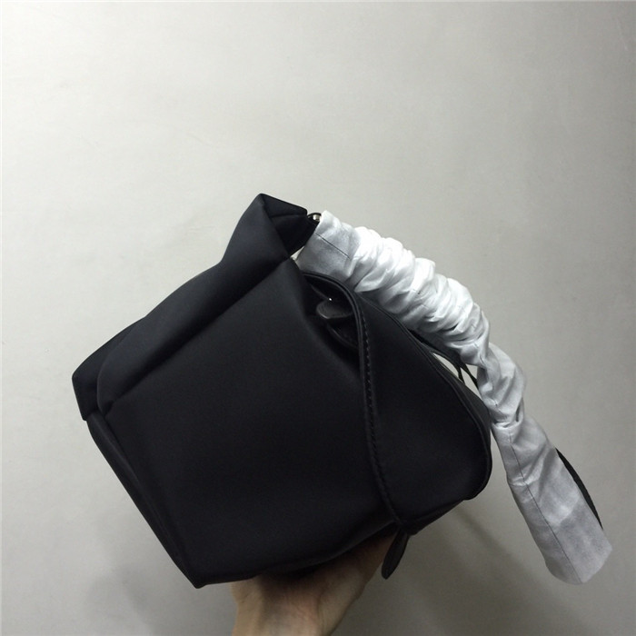 20241231160222/c73d54bf33fab274ec384c8fbf5702f0_1590800703_2096.jpg Array