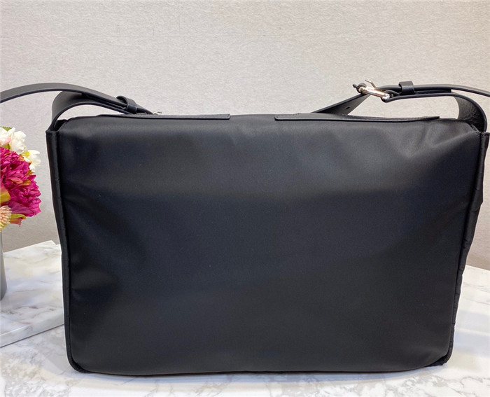 20241231160222/c73d54bf33fab274ec384c8fbf5702f0_1590810961_7575.jpg Array