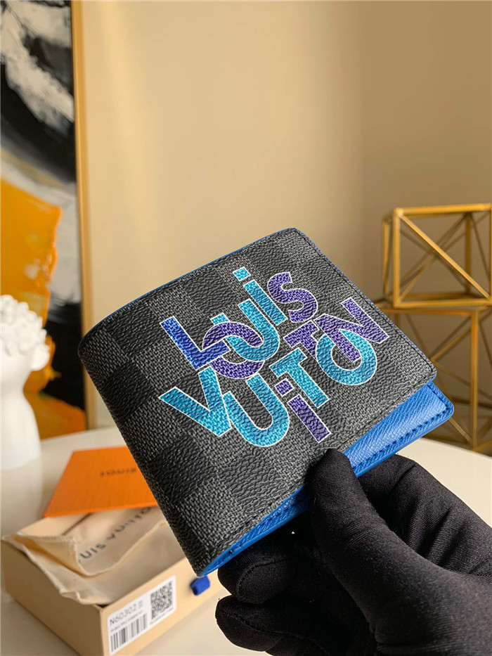 루이비통 멀티플 반지갑 M60302 2020/신상