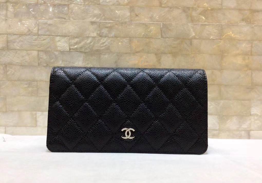 샤넬장지갑 캐비어 은장 18.5CM AS30527