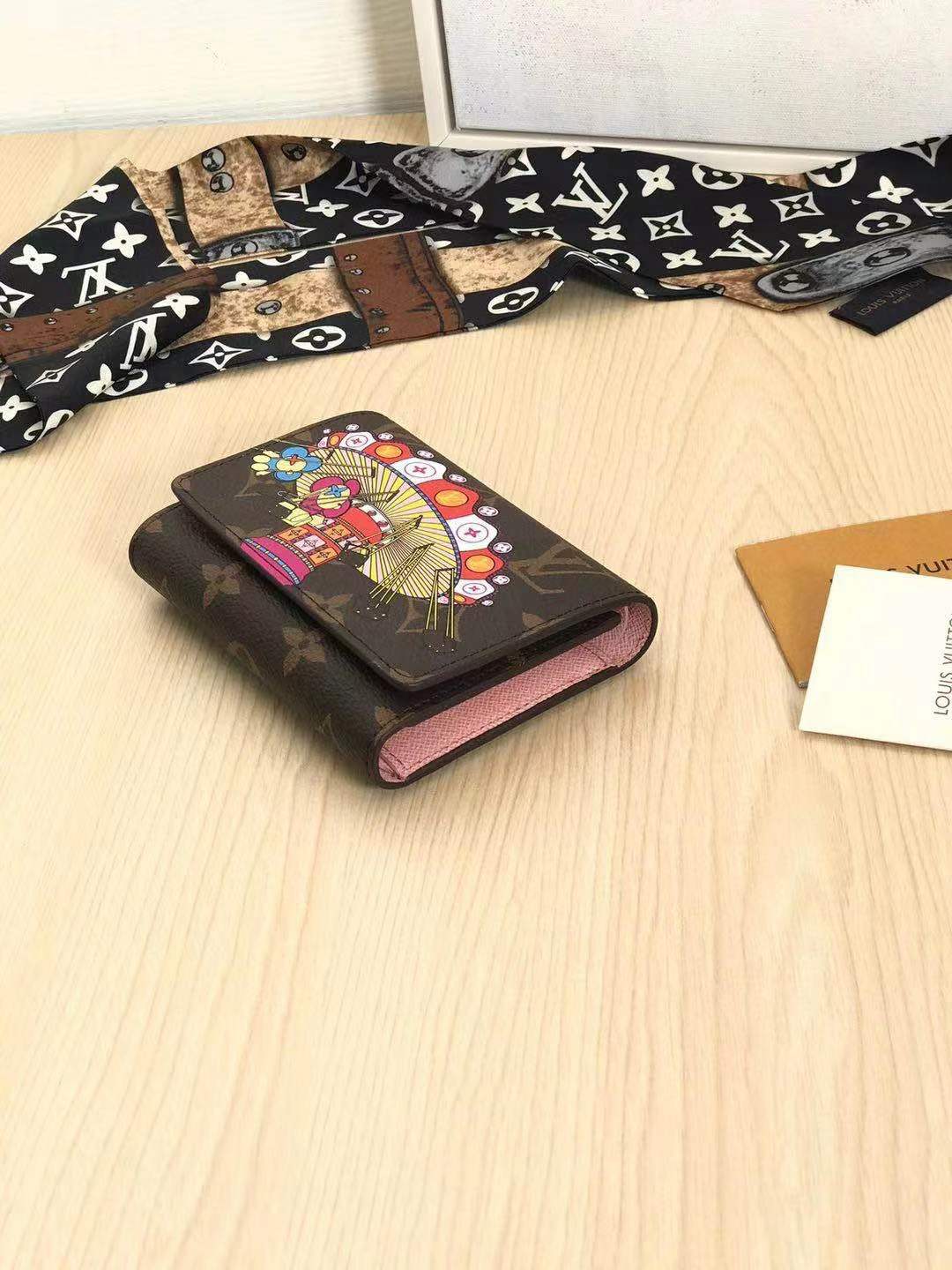  Louis Vuitton 루이비통 빅토린 월릿