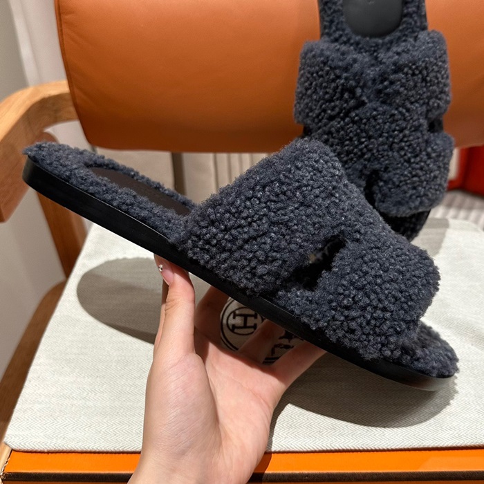 20250101214004/20231129103910_c82e9f01a67b7945f4f846be1fc55e6f_tp6f.jpg Array