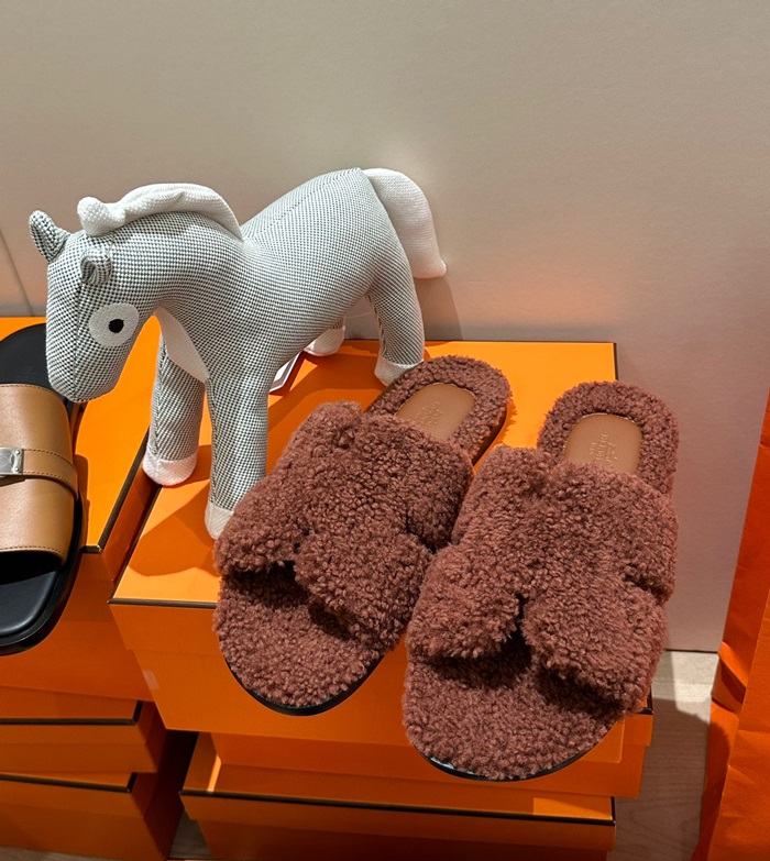 20250101214004/20231129103924_c82e9f01a67b7945f4f846be1fc55e6f_6but.jpg Array