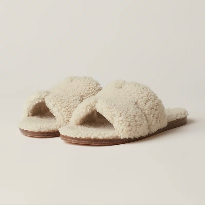 20250101214004/20231129103942_c82e9f01a67b7945f4f846be1fc55e6f_9qgm.jpg Array