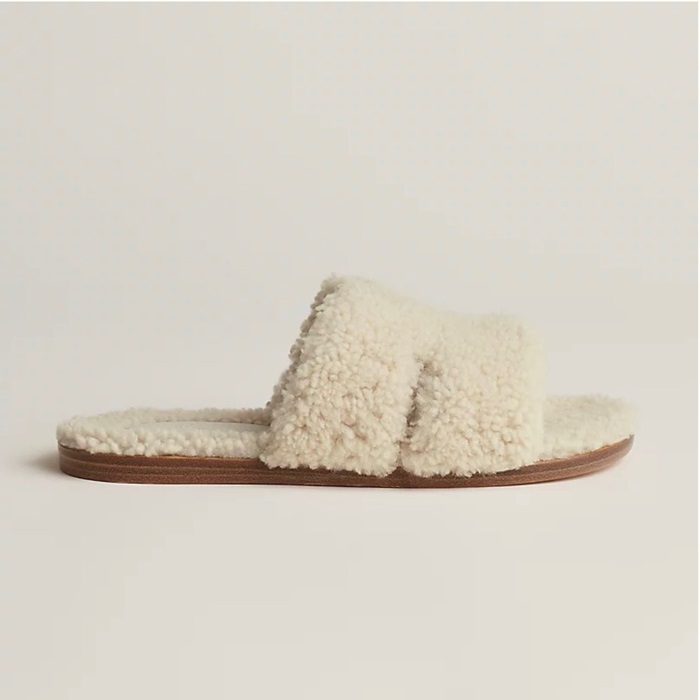 20250101214004/20231129103943_c82e9f01a67b7945f4f846be1fc55e6f_faw2.jpg Array