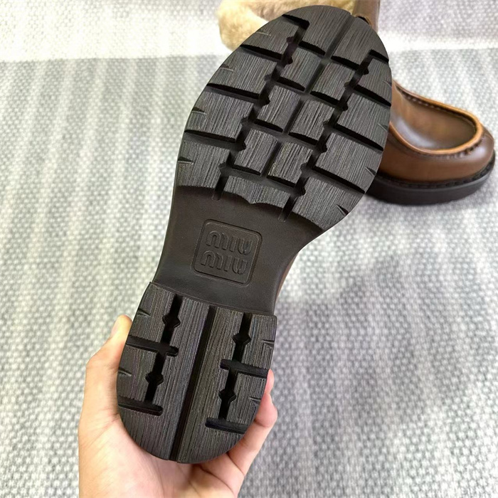 20250101214004/20231129104752_c82e9f01a67b7945f4f846be1fc55e6f_aqxn.jpg Array