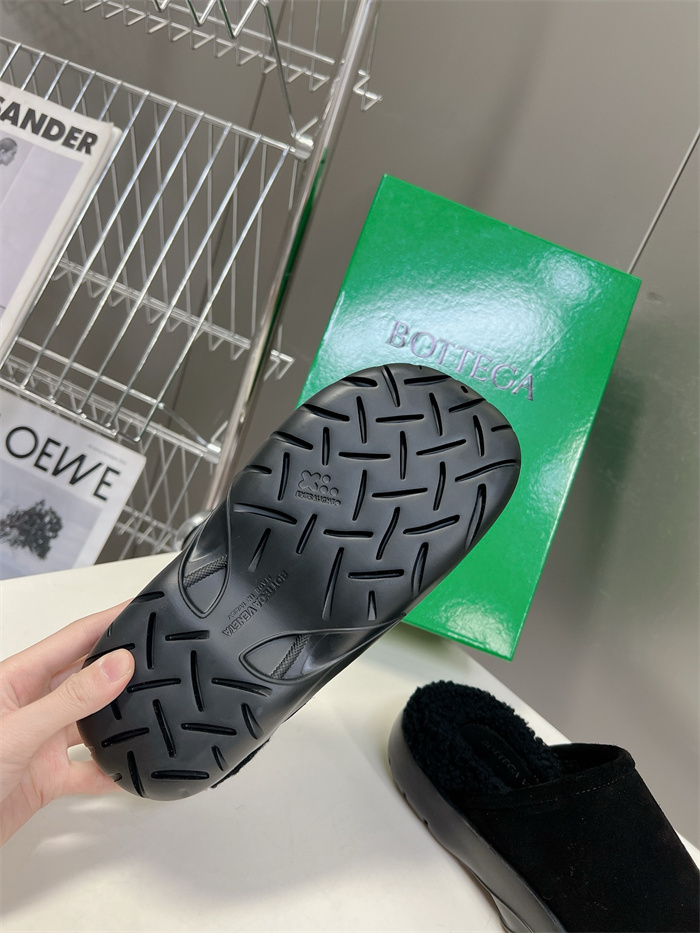 20250101214004/20231129104938_c82e9f01a67b7945f4f846be1fc55e6f_c3q1.jpg Array