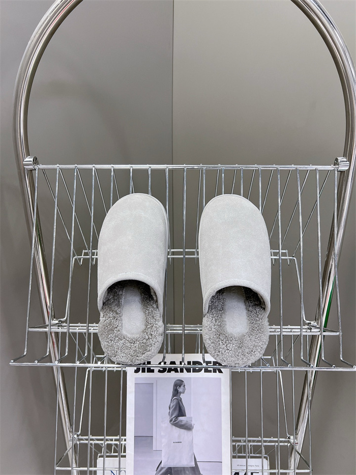 20250101214004/20231129104952_c82e9f01a67b7945f4f846be1fc55e6f_s9gd.jpg Array