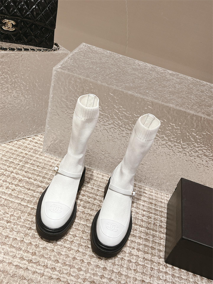 Chanel  샤넬 여성용 부츠 C67110