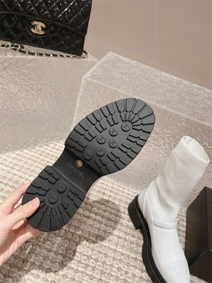 20250101214004/20231129105658_c82e9f01a67b7945f4f846be1fc55e6f_kec4.jpg Array