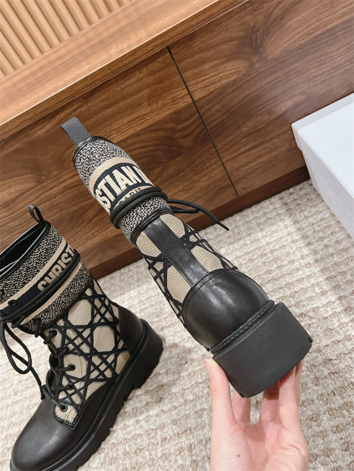 20250101214004/20231129111128_c82e9f01a67b7945f4f846be1fc55e6f_eccl.jpg Array