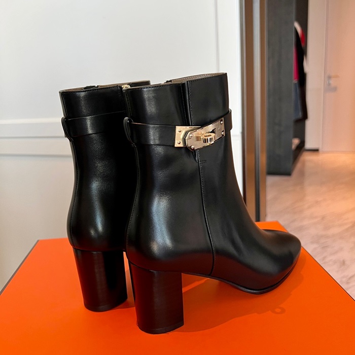 20250101214004/20231130160923_70cd1f11aa018d58ffc6cd26b90d8d84_7mah.jpg Array