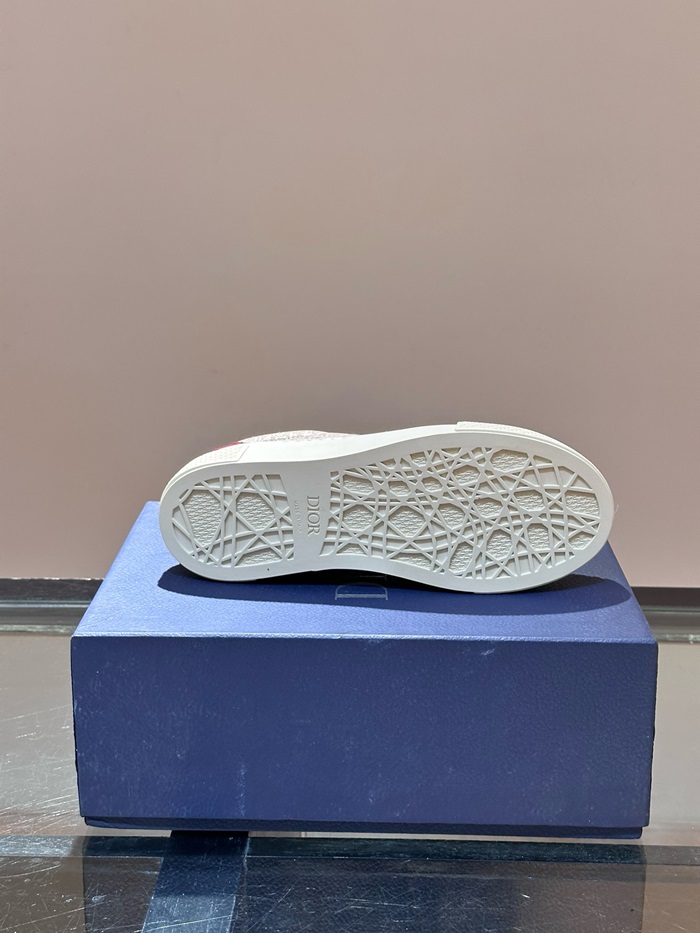 20250101214004/20241023151706_fef15940fe3aaf3e411d86c42d347bec_obcv.jpg Array