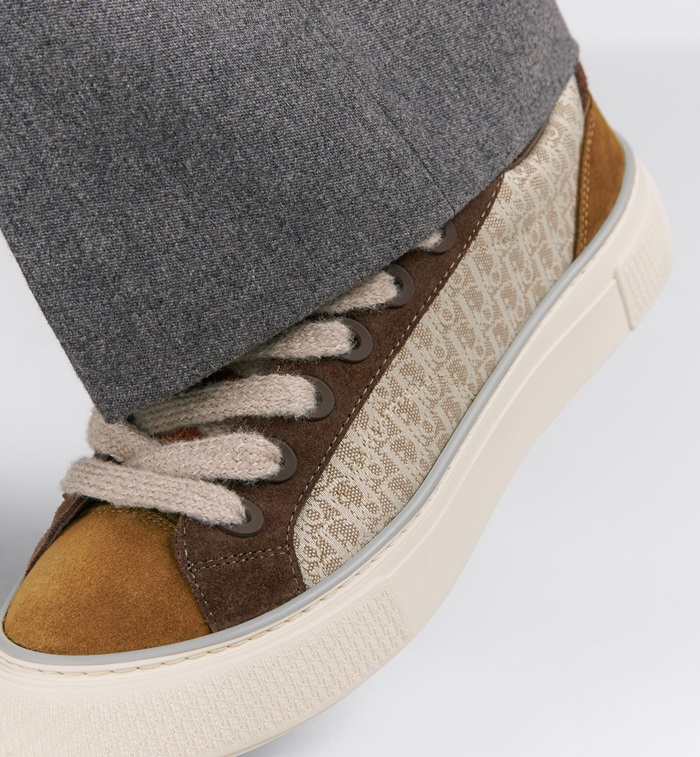 20250101214004/20241023151713_fef15940fe3aaf3e411d86c42d347bec_rhkt.jpg Array