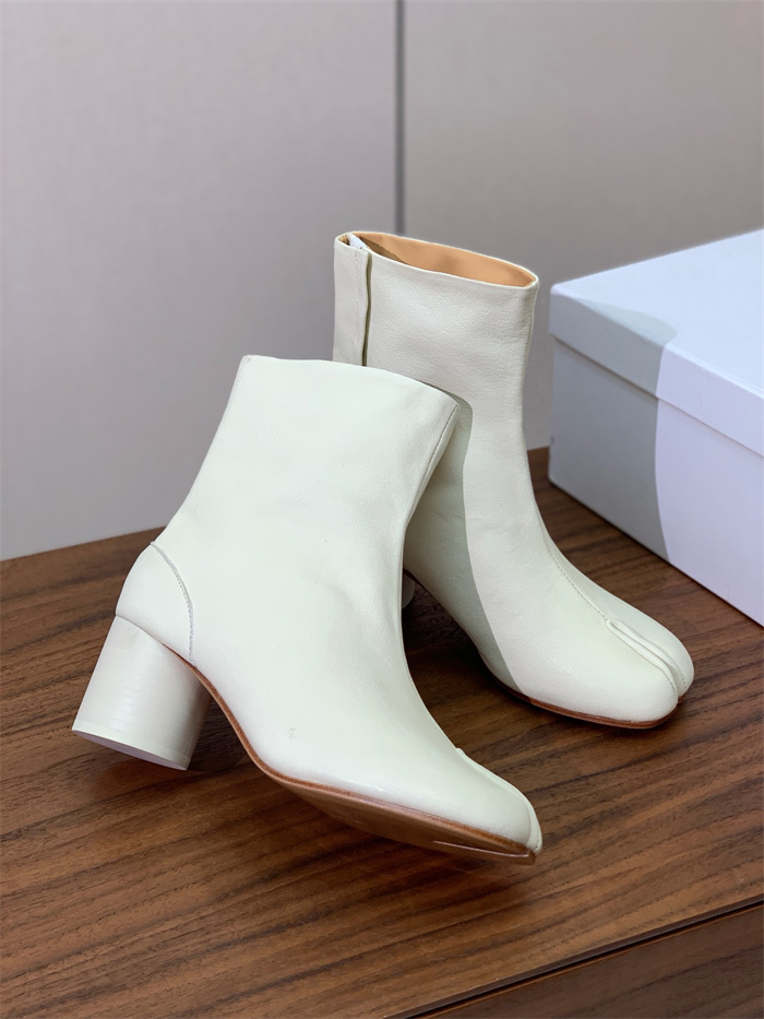 20250101214004/20241107180154_2f3dc3536cb1b0fdb33d7a3ef466788c_jsnp.jpg Array