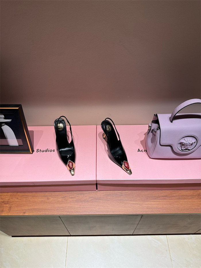 20250101214004/20241107184136_31b28511909b060aa3e839c3ee8b7d62_12ws.jpg Array