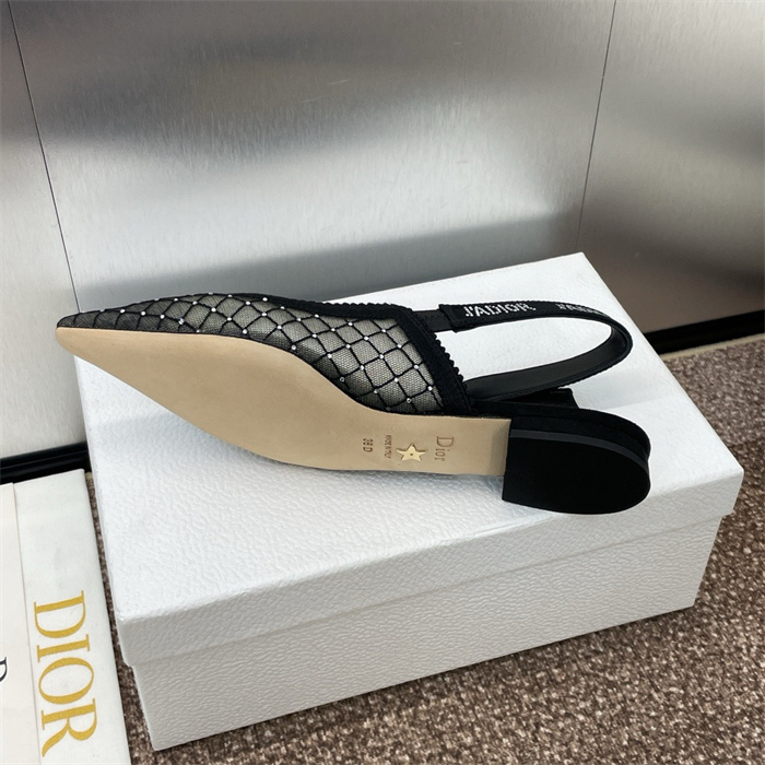 20250101214004/20241120184902_fa7e5489d2ad71f21bda35d799d86db2_p3n1.jpg Array