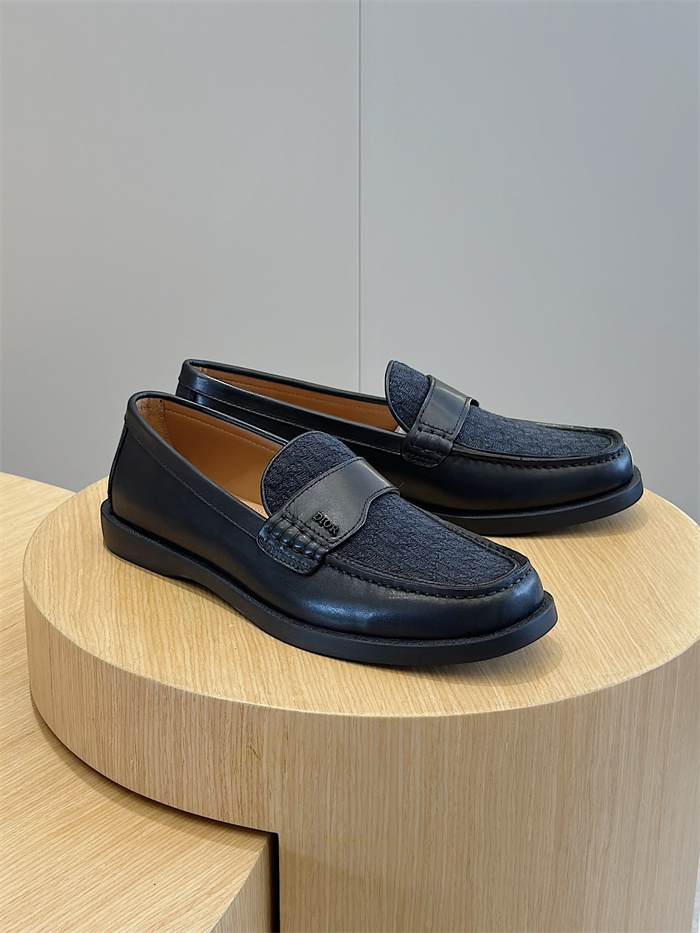 20250101214004/20241120190030_fa7e5489d2ad71f21bda35d799d86db2_ukvk.jpg Array