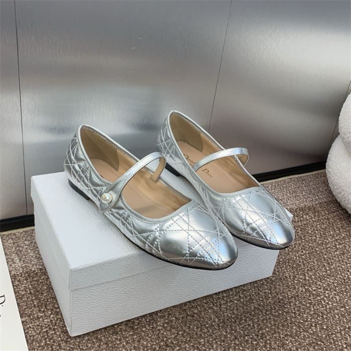 DIOR 디올 여성용 단화 D88446-1 2024/신상 2COLOR