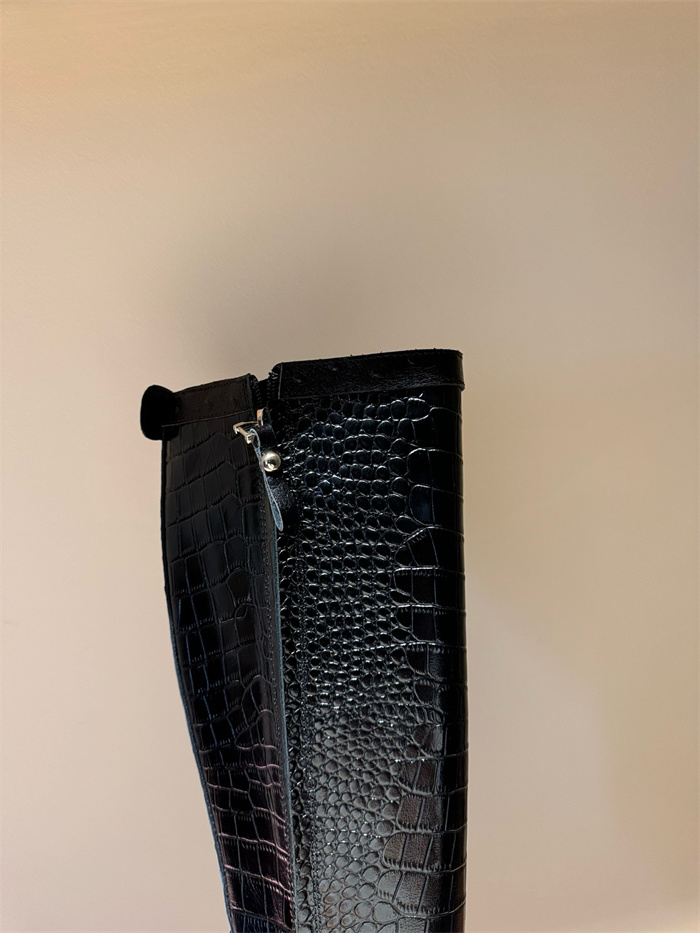 20250101214004/20241120221312_fa7e5489d2ad71f21bda35d799d86db2_h6ci.jpg Array