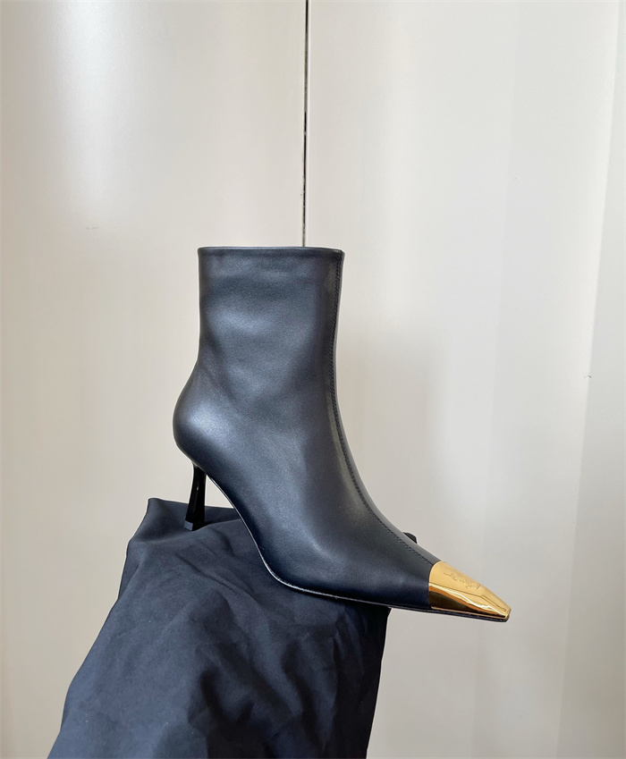 20250101214004/20241120223001_fa7e5489d2ad71f21bda35d799d86db2_k0ds.jpg Array