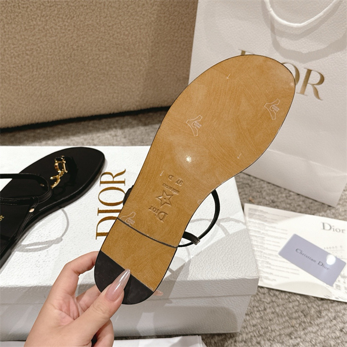 20250101214004/20241120234501_fa7e5489d2ad71f21bda35d799d86db2_2c0k.jpg Array