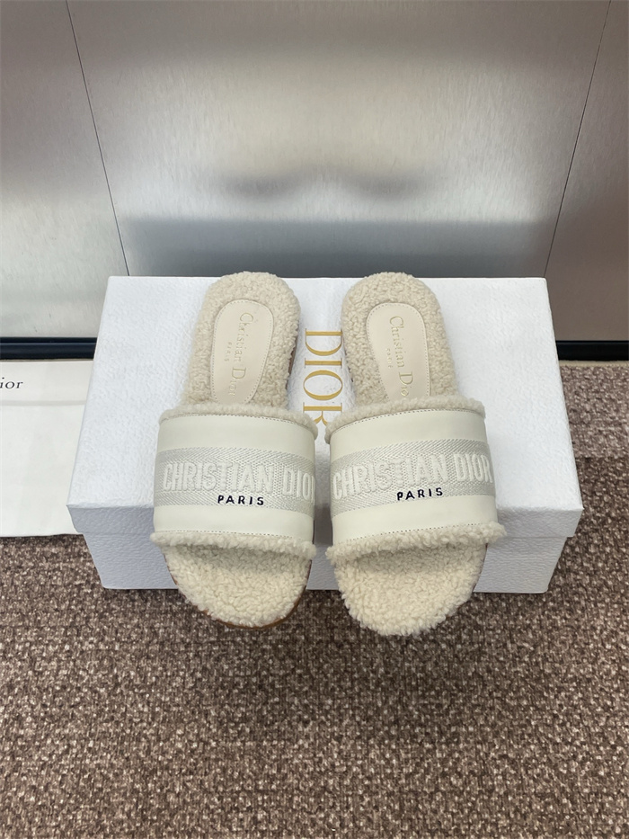 20250101214004/20241122000023_b064a0202d296b219d273f4ff47988cf_yqy8.jpg Array