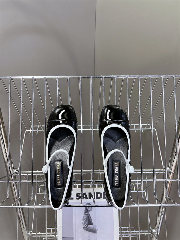 20250101214004/20241215003756_ab62b2526ad862d27eff3825ef72fc30_667n.jpg Array